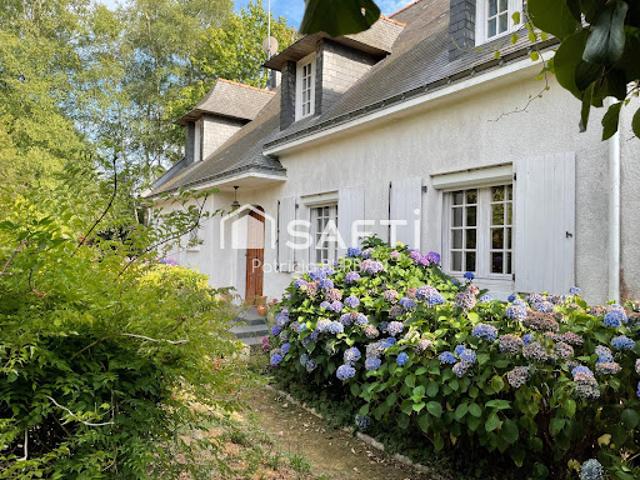 Vente Maison 7 pièces 196 m2 Questembert