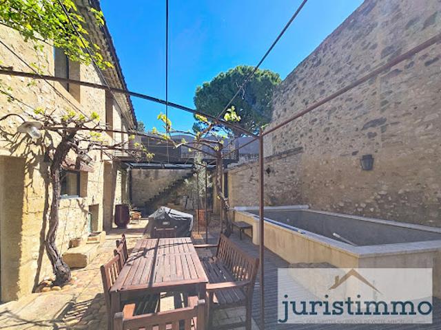 Vente Maison 7 pièces 196 m2 Roquemaure