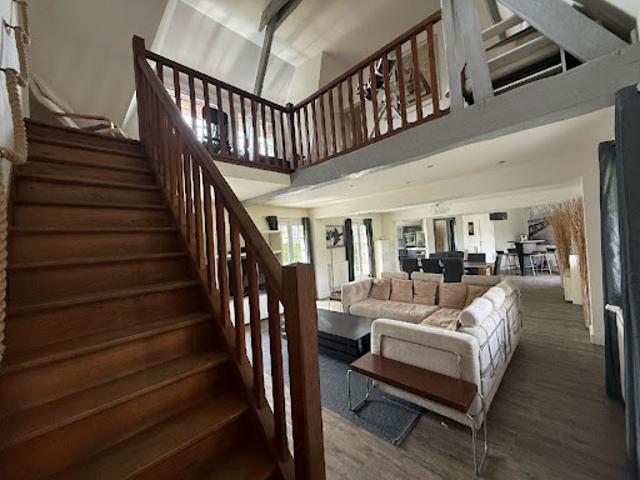 Vente Maison 7 pièces 196 m2 Saint Martin des Champs