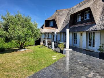 Vente Maison 7 pièces 196 m2 Saint Martin des Champs