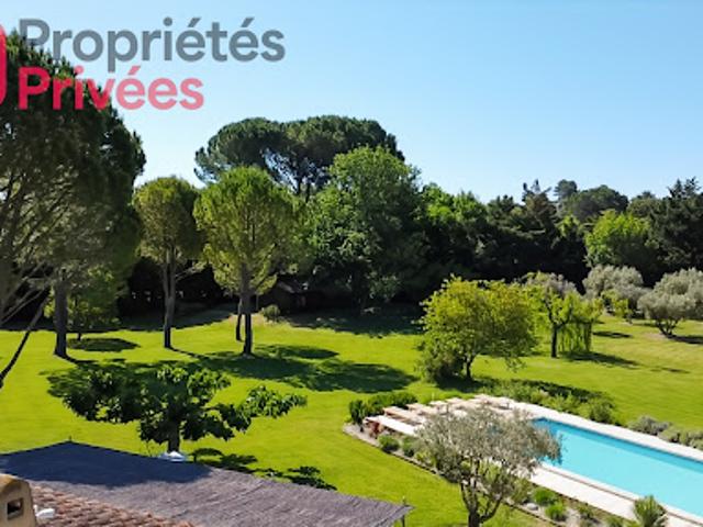 Vente Maison 7 pièces 197 m2 Mouriès