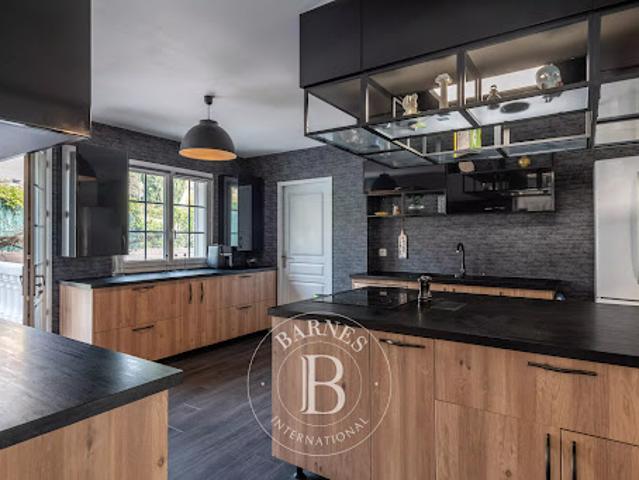 Vente Maison 7 pièces 197 m2 Neyron