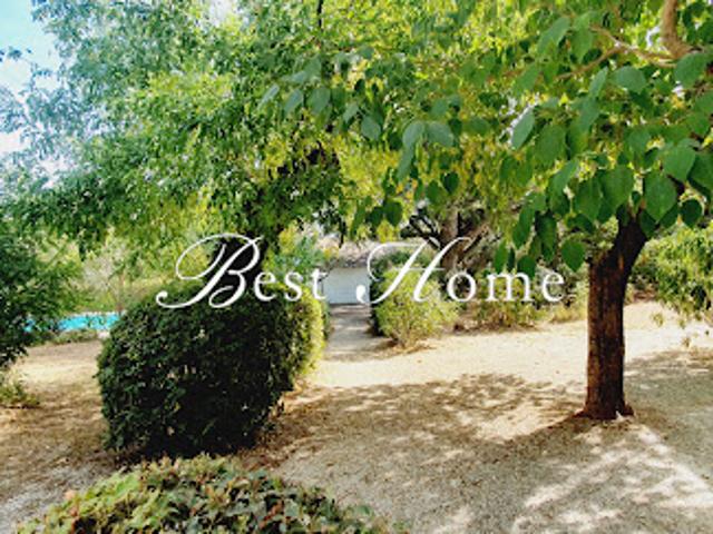 Vente Maison 7 pièces 197 m2 Nimes