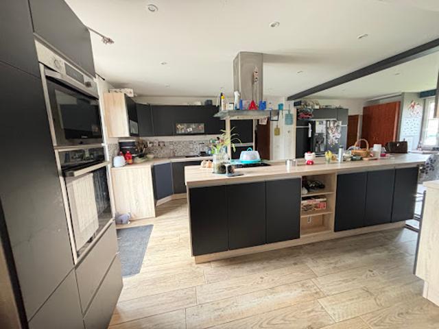 Vente Maison 7 pièces 197 m2 Saint Germain du Plain