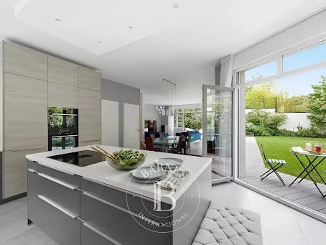 Vente Maison 7 pièces 197.56 m2 Sceaux