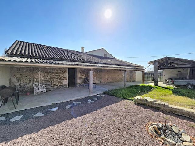 Vente Maison 7 pièces 198 m2 Montendre