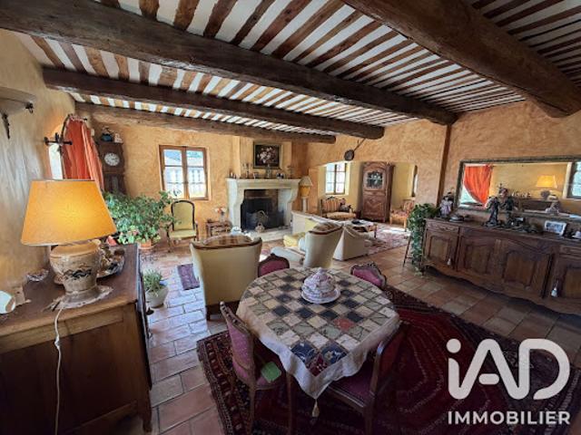 Vente Maison 7 pièces 198 m2 Pierrevert