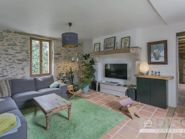 Vente Maison 7 pièces 198.5 m2 Saint André de Najac