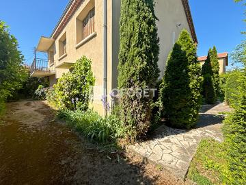 Vente Maison 7 pièces 198.71 m2 Bourg les valence