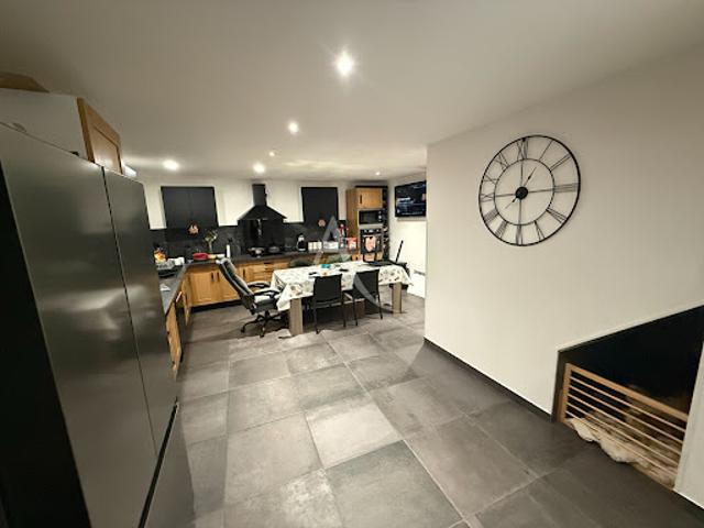 Vente Maison 7 pièces 199 m2 Salsigne
