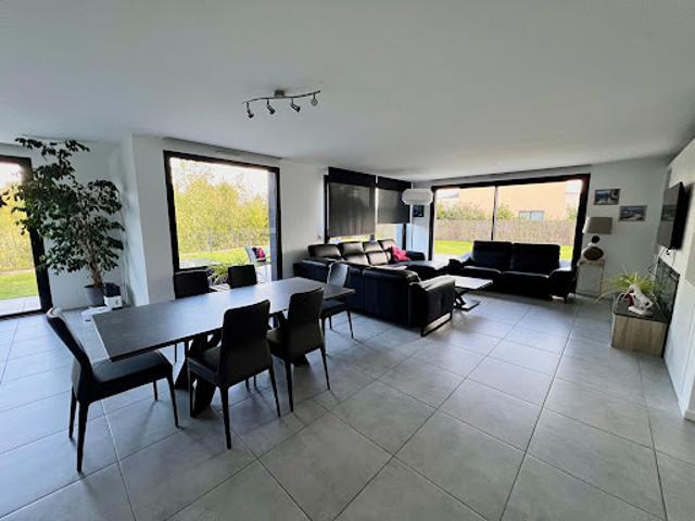 Vente Maison 7 pièces 190 m2 Mérignies