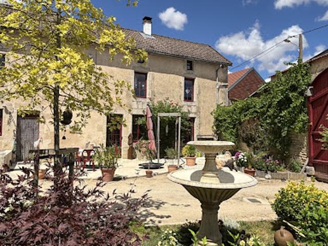 Vente Maison 7 pièces 190 m2 Ampilly le Sec