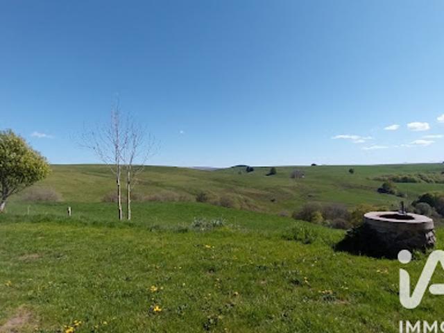 Vente Maison 7 pièces 190 m2 Egliseneuve d'Entraigues