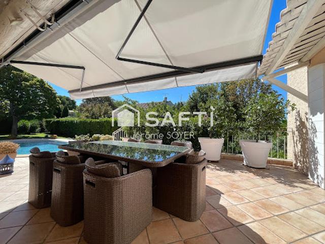 Vente Maison 7 pièces 190 m2 Saint Mitre les Remparts