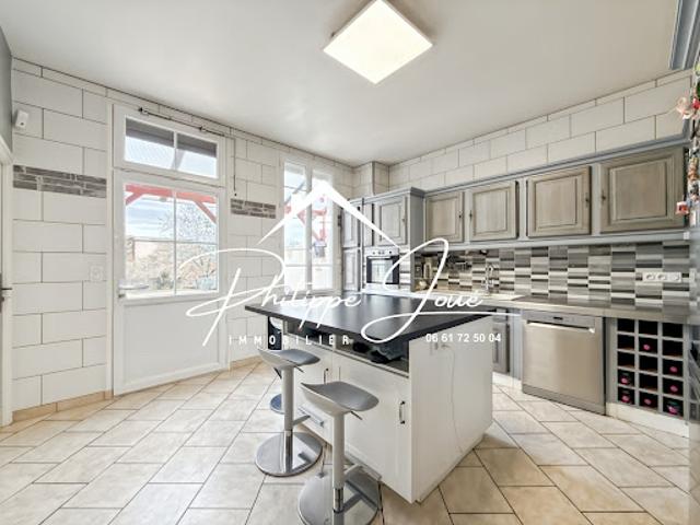 Vente Maison 7 pièces 190 m2 Saint clement
