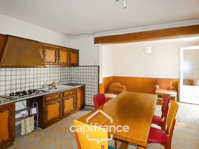Vente Maison 7 pièces 190 m2 Savigny en Revermont
