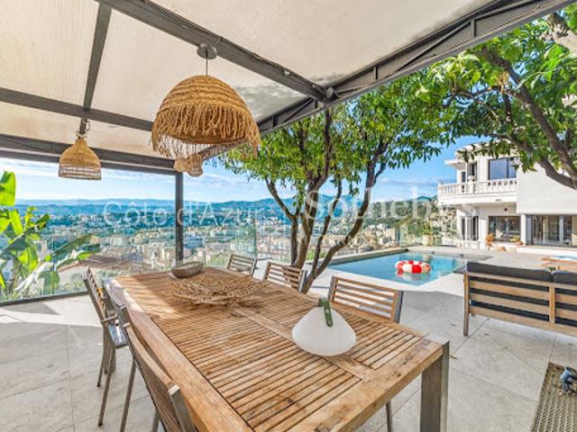 Vente Maison 7 pièces 190.11 m2 Nice
