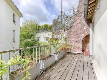 Vente Maison 7 pièces 190.3 m2 Paris 18ème