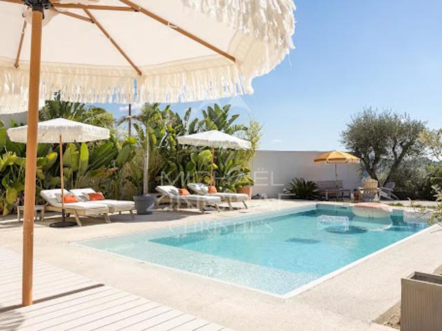Vente Maison 7 pièces 190.74 m2 Nice