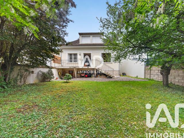 Vente Maison 7 pièces 191 m2 La Varenne Saint Hilaire