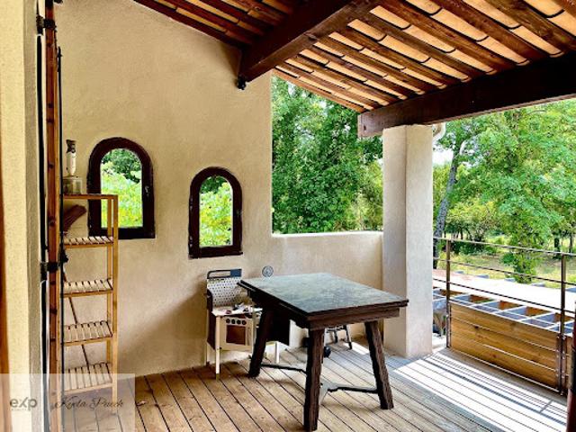 Vente Maison 7 pièces 191 m2 Pierrevert