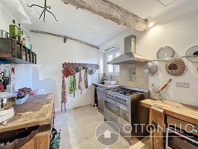 Vente Maison 7 pièces 191 m2 Roquebrune sur Argens