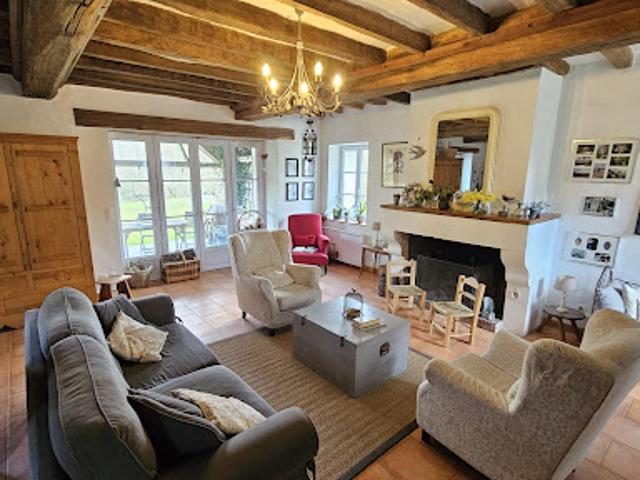 Vente Maison 7 pièces 191 m2 Saint Cyr sur Morin