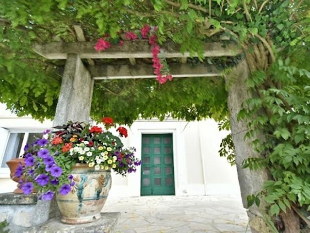 Vente Maison 7 pièces 191 m2 Saint Yrieix sur Charente