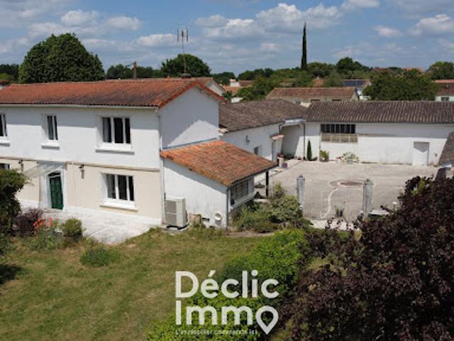 Vente Maison 7 pièces 191 m2 Saint Yrieix sur Charente