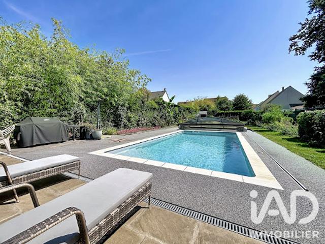 Vente Maison 7 pièces 191 m2 Villeneuve Saint Denis