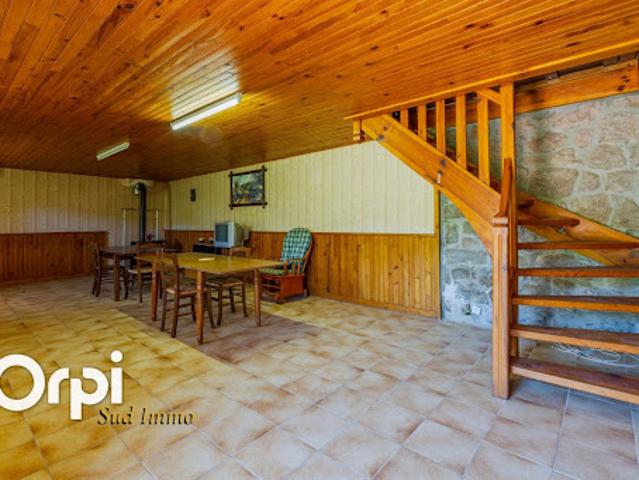 Vente Maison 7 pièces 191.71 m2 Saint Genest Lachamp