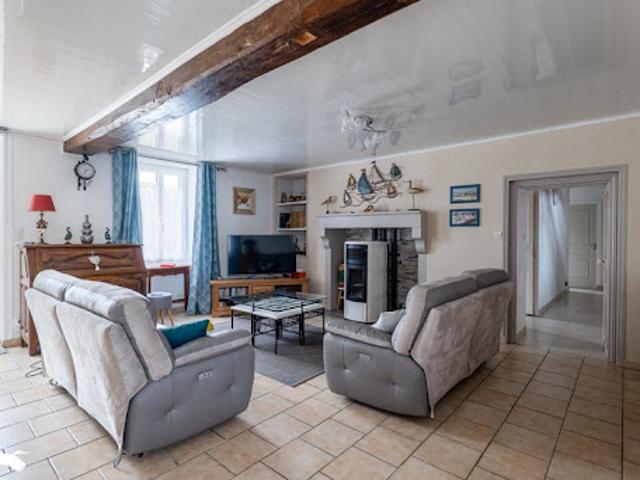 Vente Maison 7 pièces 192 m2 Paillé
