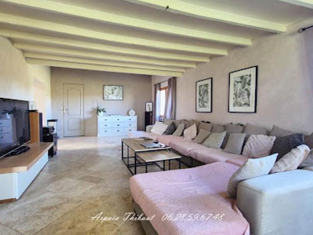 Vente Maison 7 pièces 192 m2 Valensole