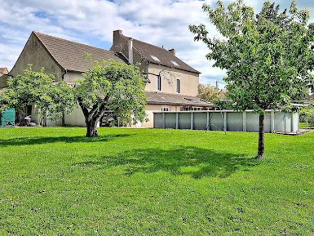 Vente Maison 7 pièces 193 m2 Etrigny