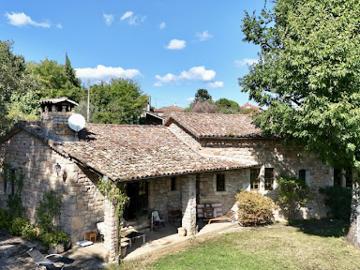 Vente Maison 8 pièces 193 m2 Saint Etienne de Fontbellon