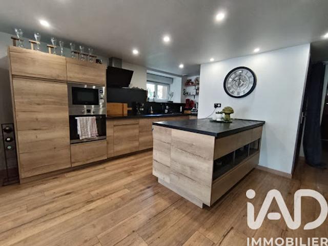 Vente Maison 7 pièces 193 m2 Sécheval