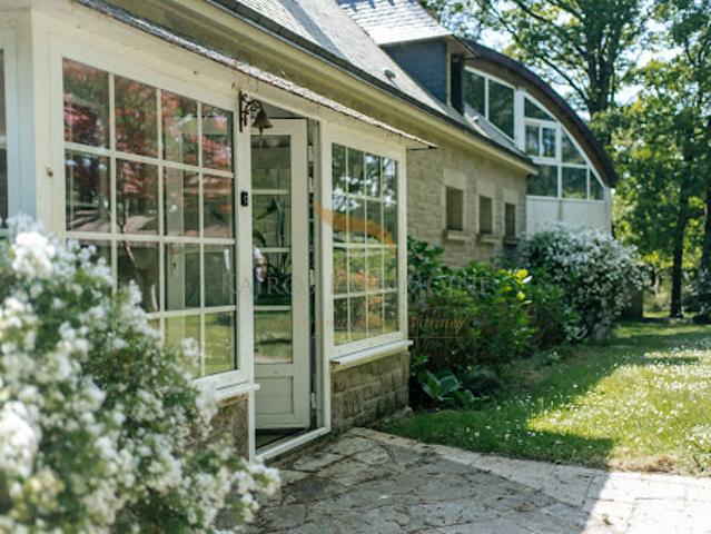 Vente Maison 7 pièces 193 m2 Theix