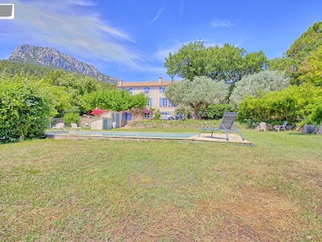 Vente Maison 7 pièces 204 m2 La Farlède