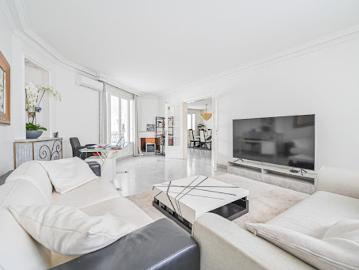 Vente Maison 7 pièces 204 m2 Pantin