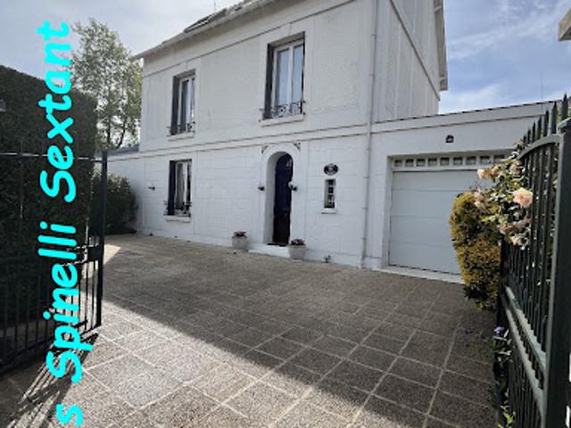 Vente Maison 7 pièces 204 m2 Villers cotterets
