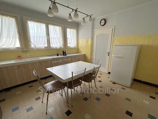 Vente Maison 7 pièces 205 m2 Moliens