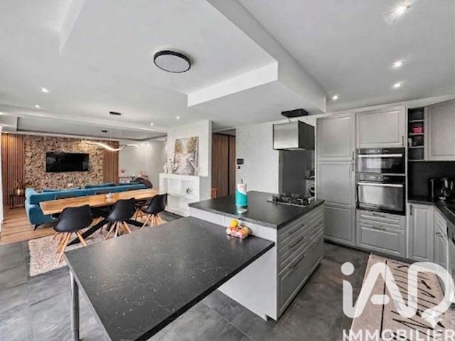 Vente Maison 7 pièces 205 m2 Oeting