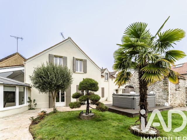 Vente Maison 7 pièces 205 m2 Cernay la Ville
