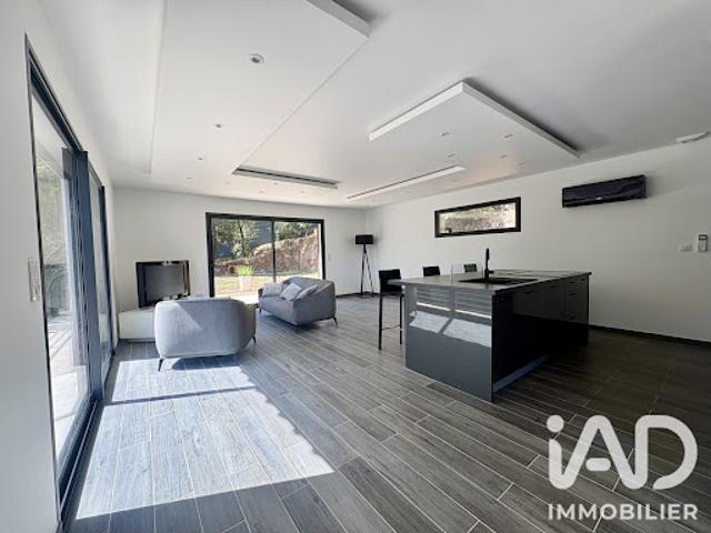 Vente Maison 7 pièces 205 m2 La Destrousse
