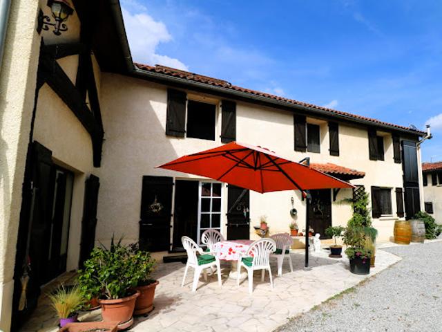 Vente Maison 7 pièces 205 m2 Puydarrieux