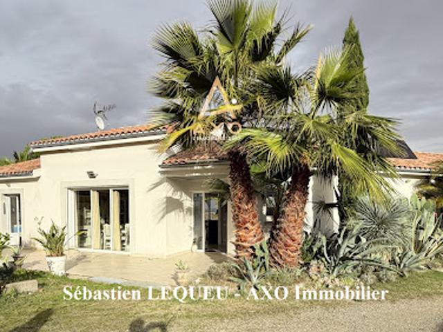 Vente Maison 7 pièces 205 m2 Saint Geniès Bellevue