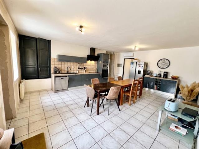 Vente Maison 7 pièces 205 m2 Saint Victor de Cessieu
