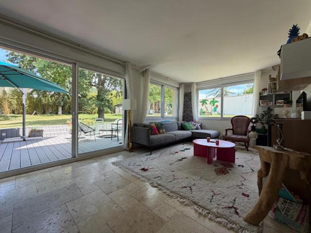 Vente Maison 7 pièces 206 m2 Mennecy