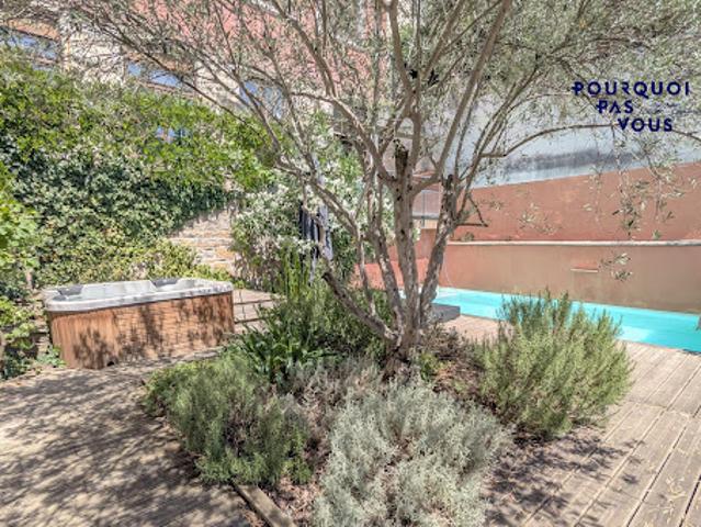 Vente Maison 7 pièces 206.76 m2 Lyon 4ème