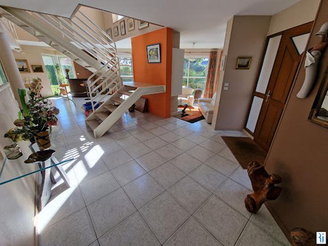Vente Maison 7 pièces 207 m2 Bois Guillaume